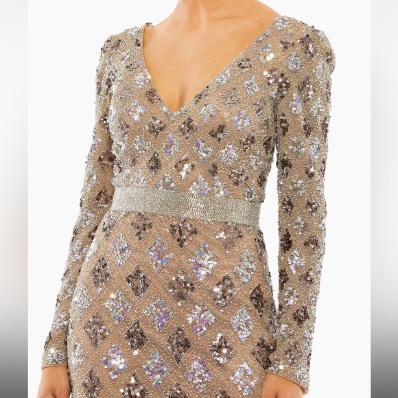 Mac Duggal Long-Sleeve Beaded A-Line Gown - Picture 2 of 11